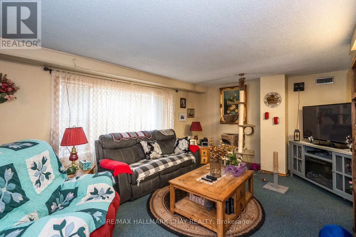6134 County Rd 13 Road W Property Photo 18