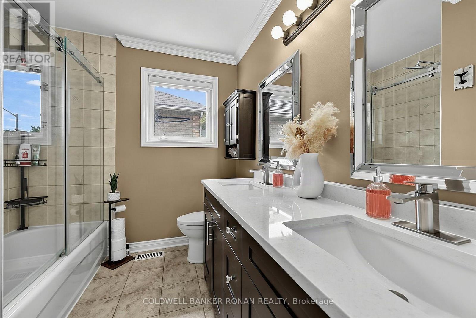 65 Burbank Circle Property Photo 16
