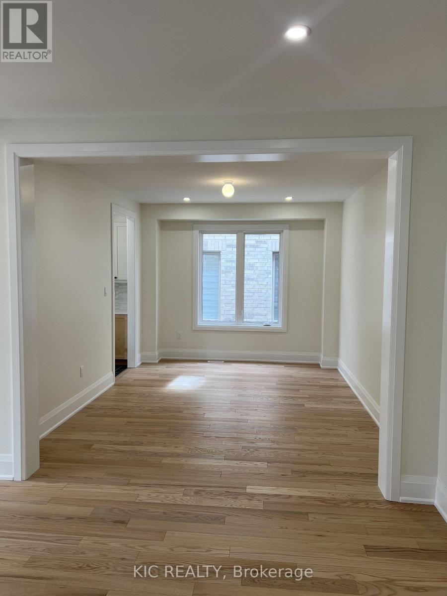 93 Baycroft Boulevard Property Photo 11