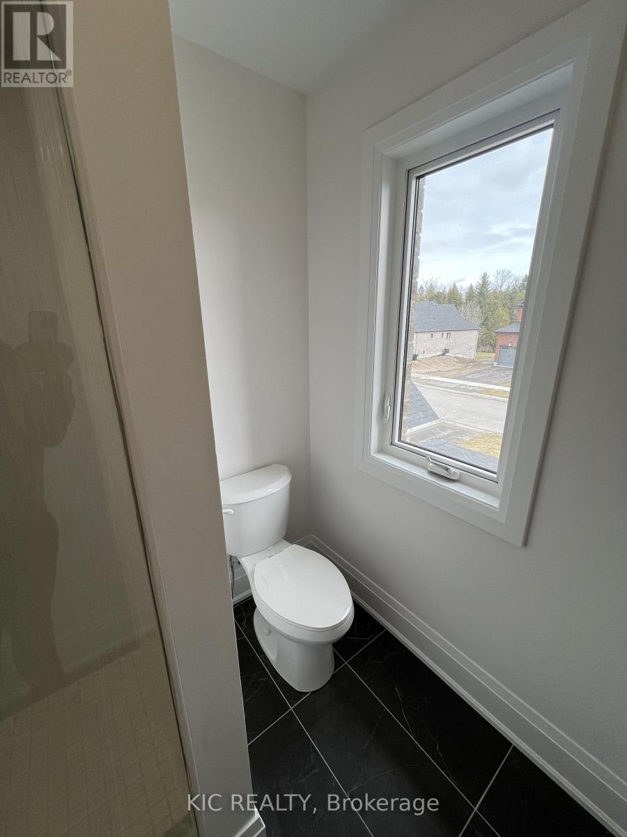 93 Baycroft Boulevard Property Photo 28