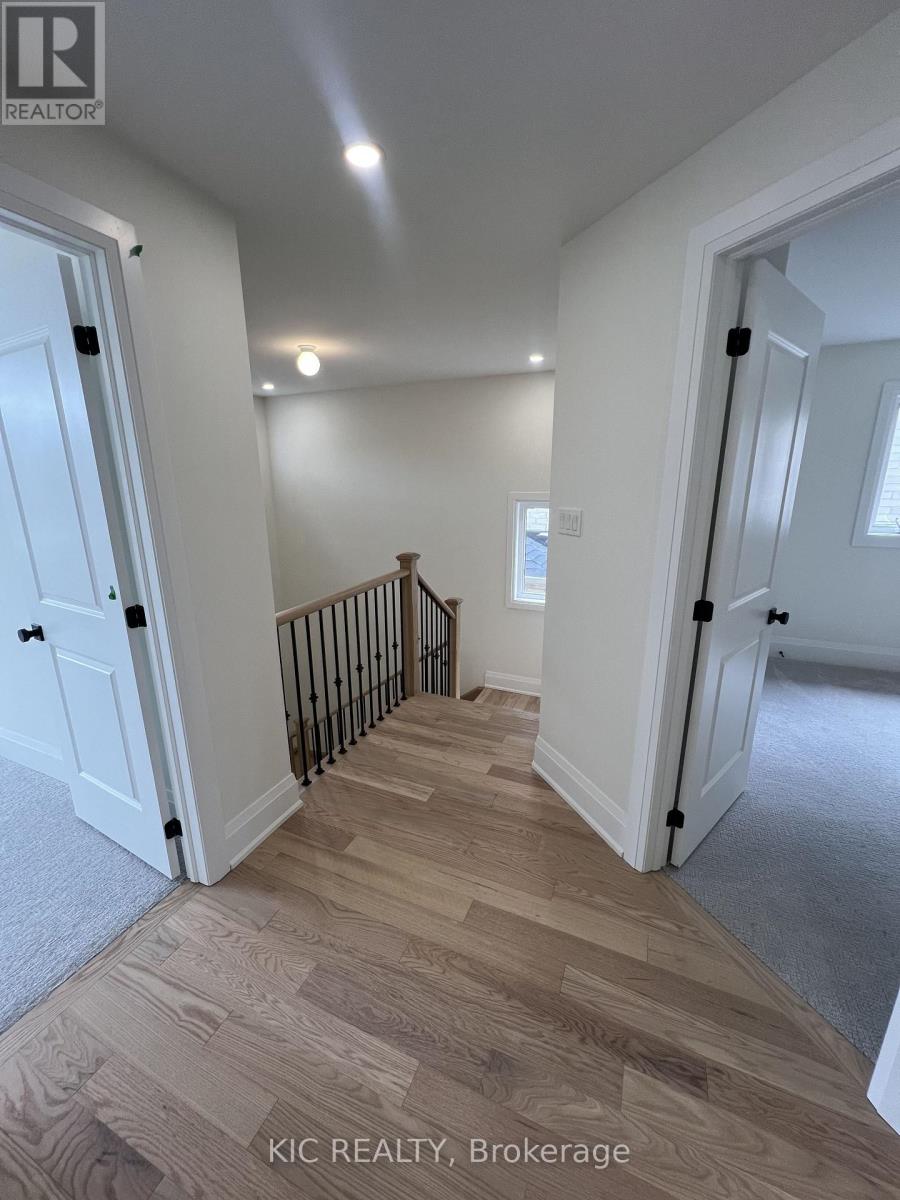 93 Baycroft Boulevard Property Photo 35