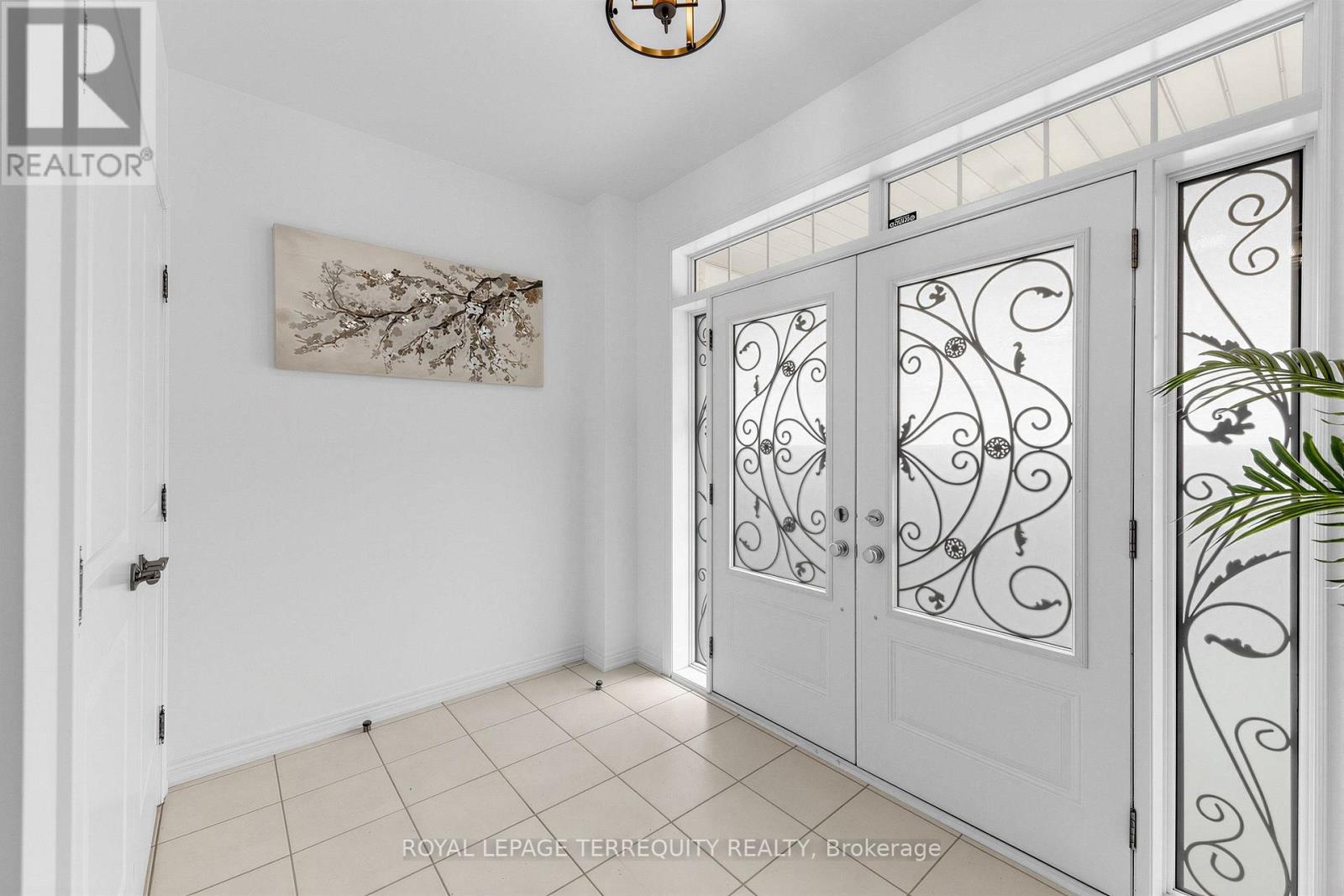 44 Headwind Boulevard Property Photo 3