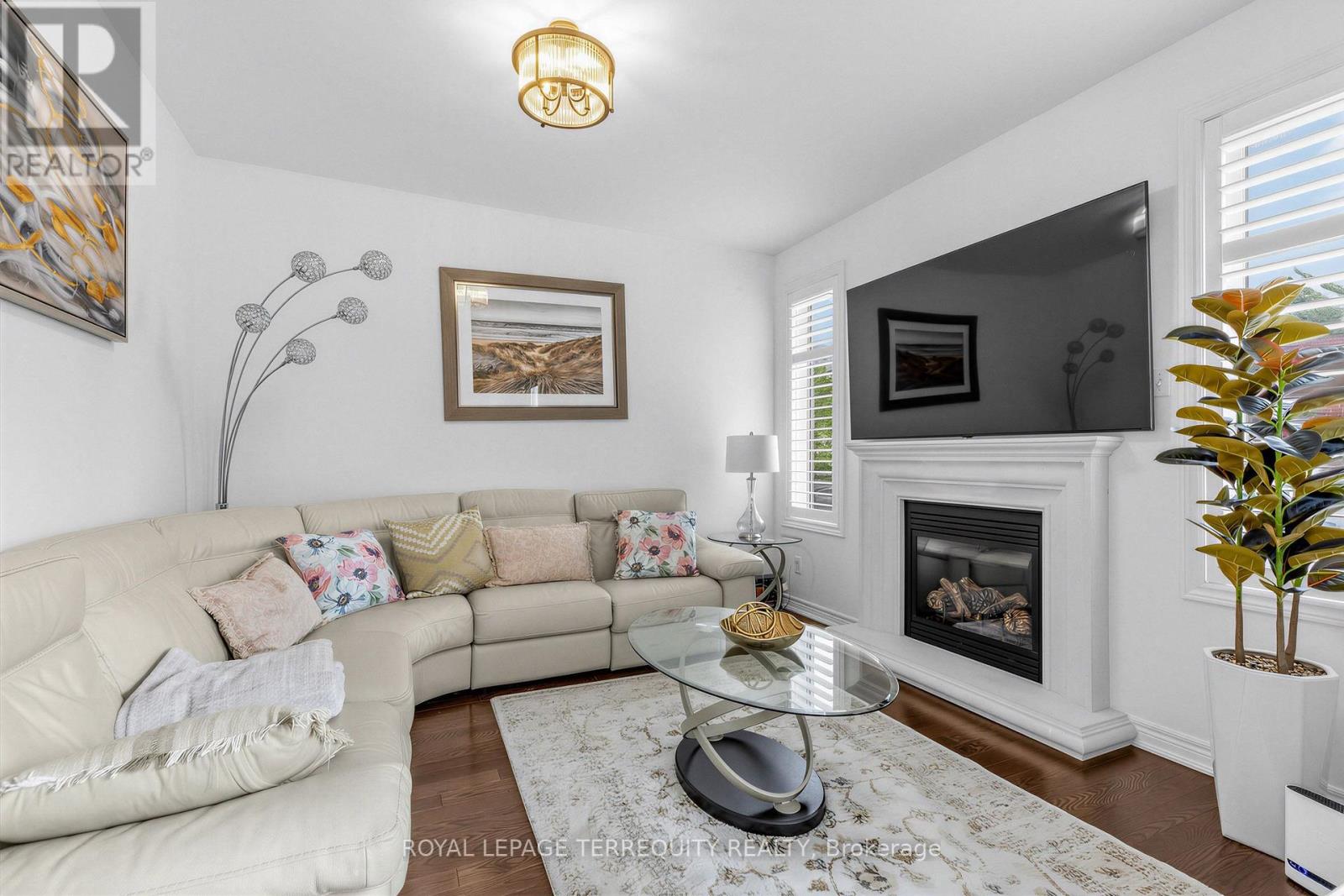 44 Headwind Boulevard Property Photo 8