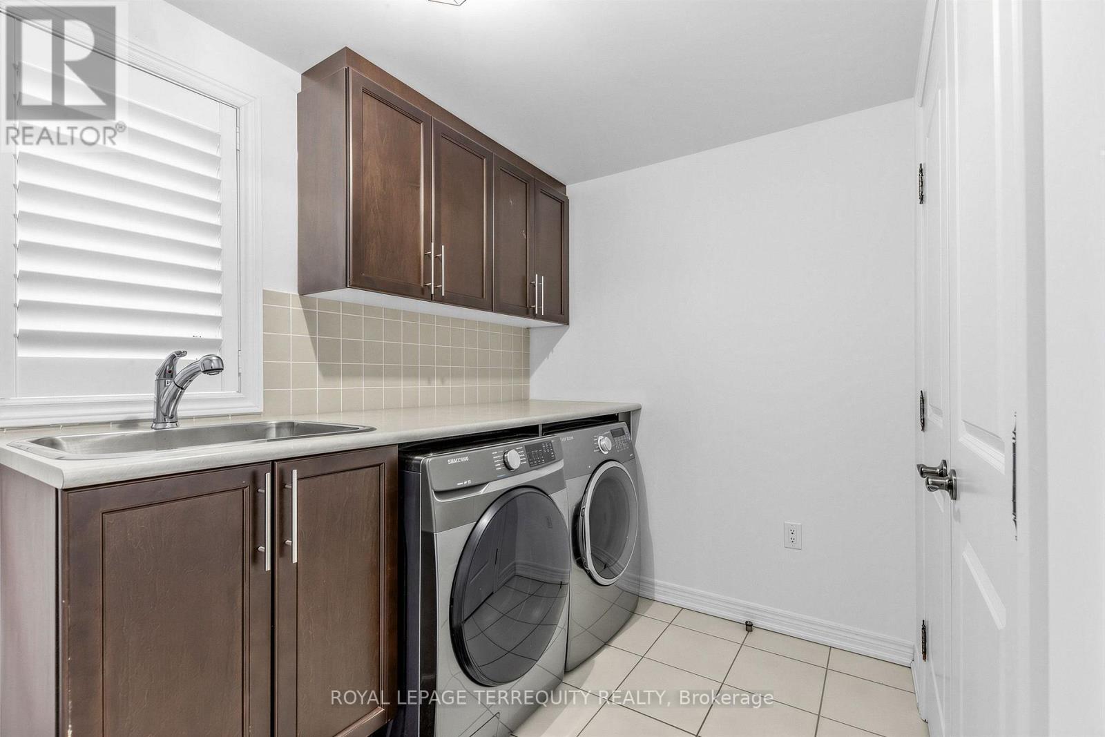 44 Headwind Boulevard Property Photo 26