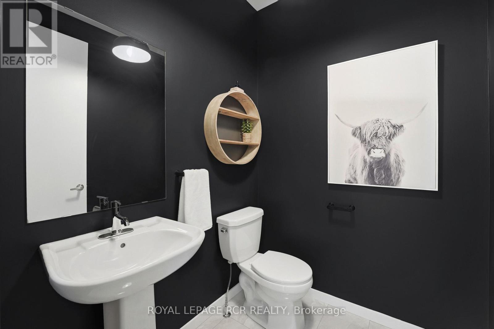 1202 Wellington Street E Property Photo 15