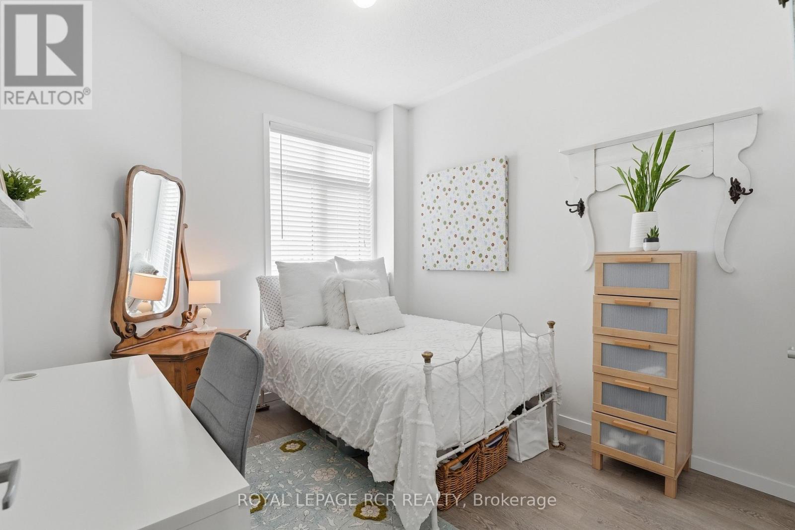 1202 Wellington Street E Property Photo 21