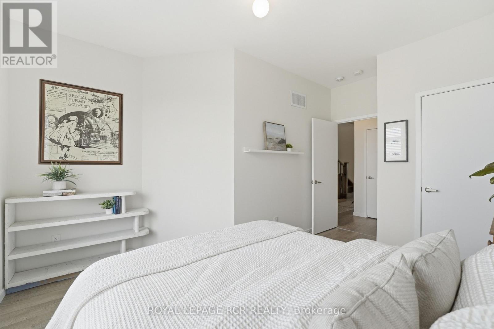 1202 Wellington Street E Property Photo 24