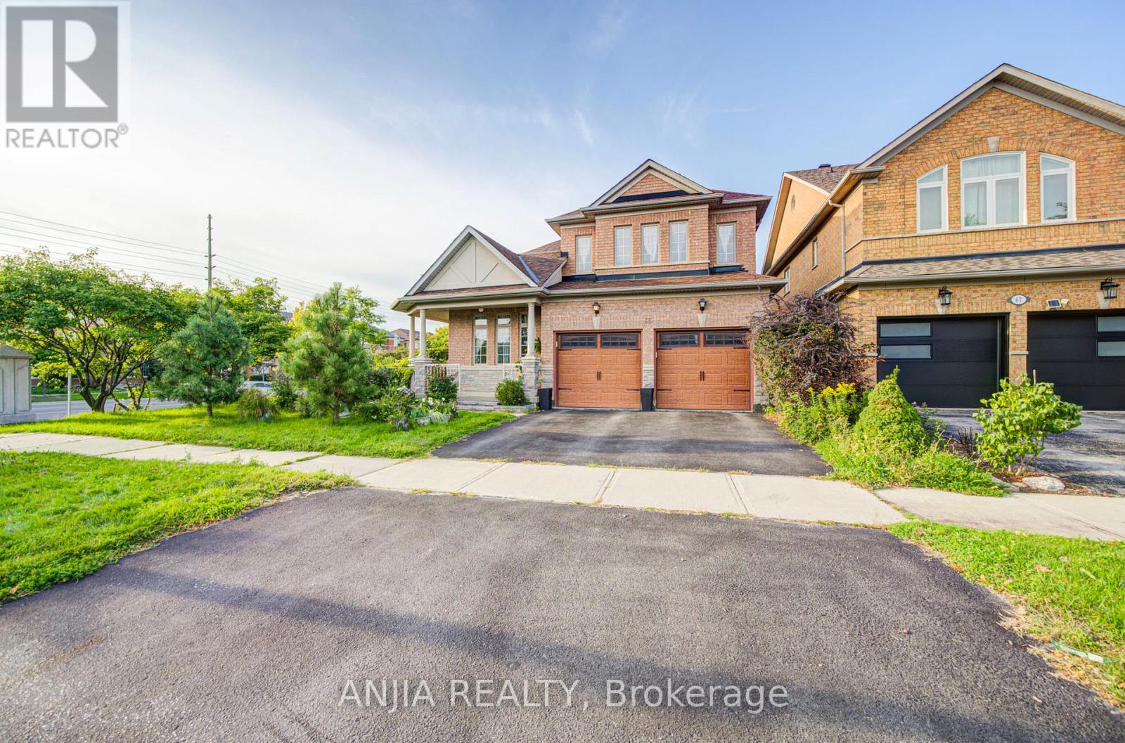 65 Staynor Crescent Property Photo 1