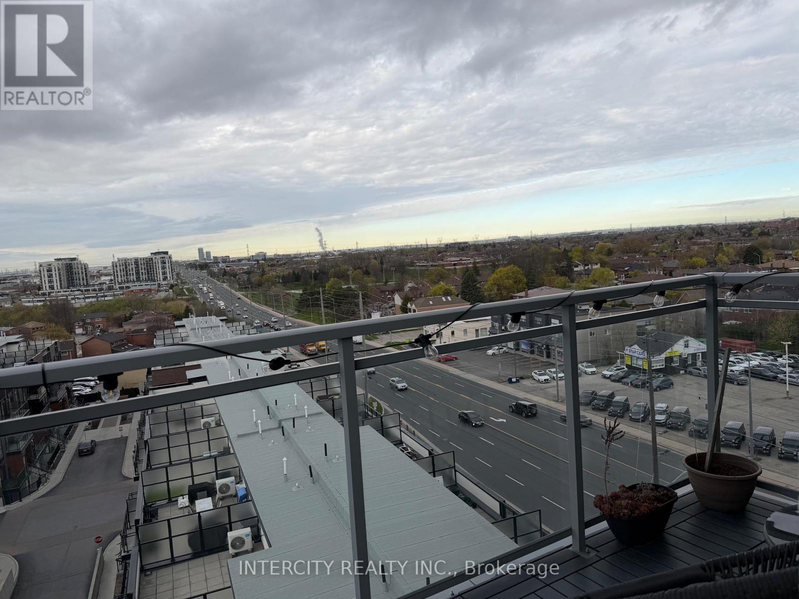 802 - 7730 Kipling Avenue Property Photo 26