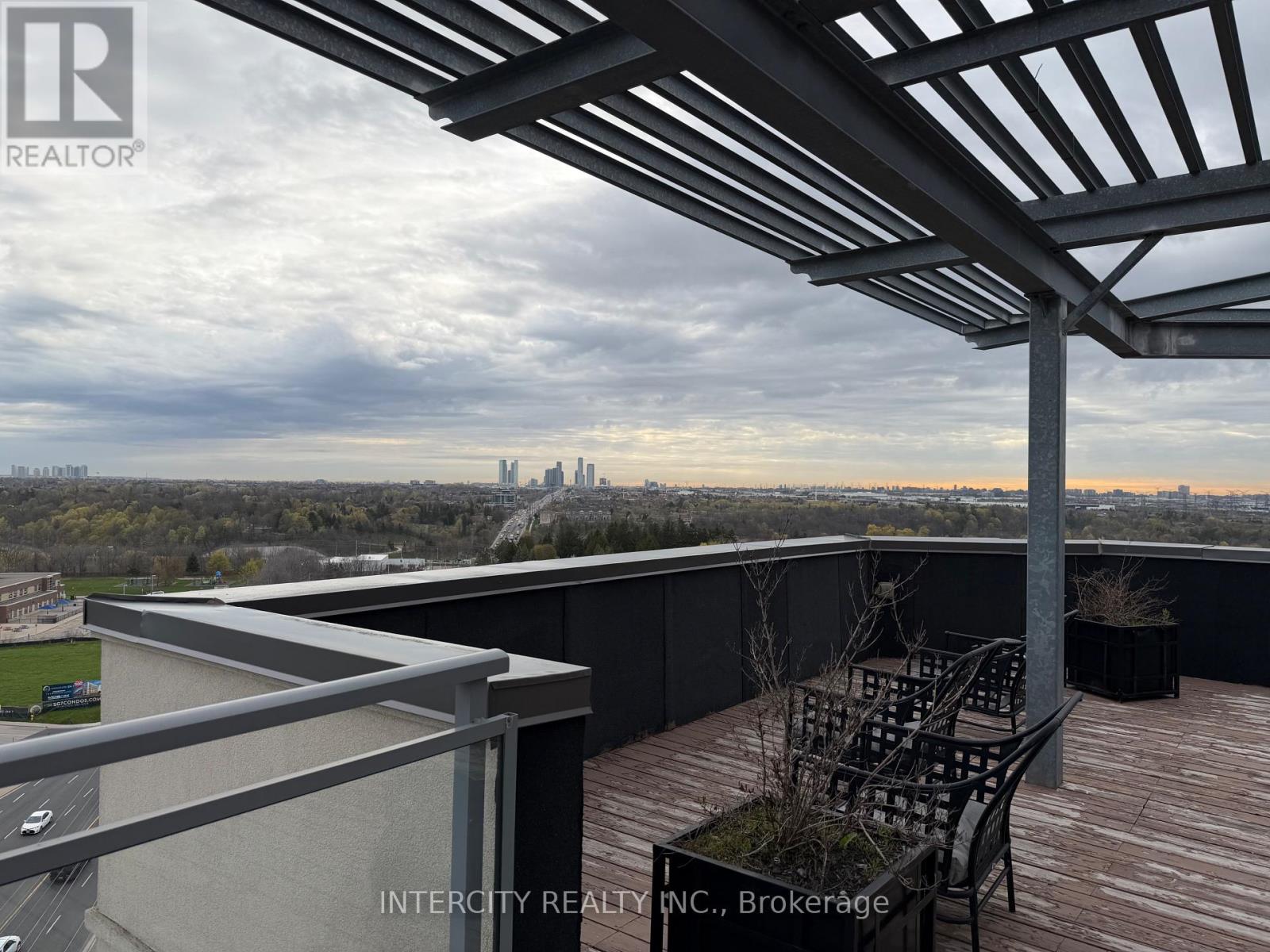 802 - 7730 Kipling Avenue Property Photo 38
