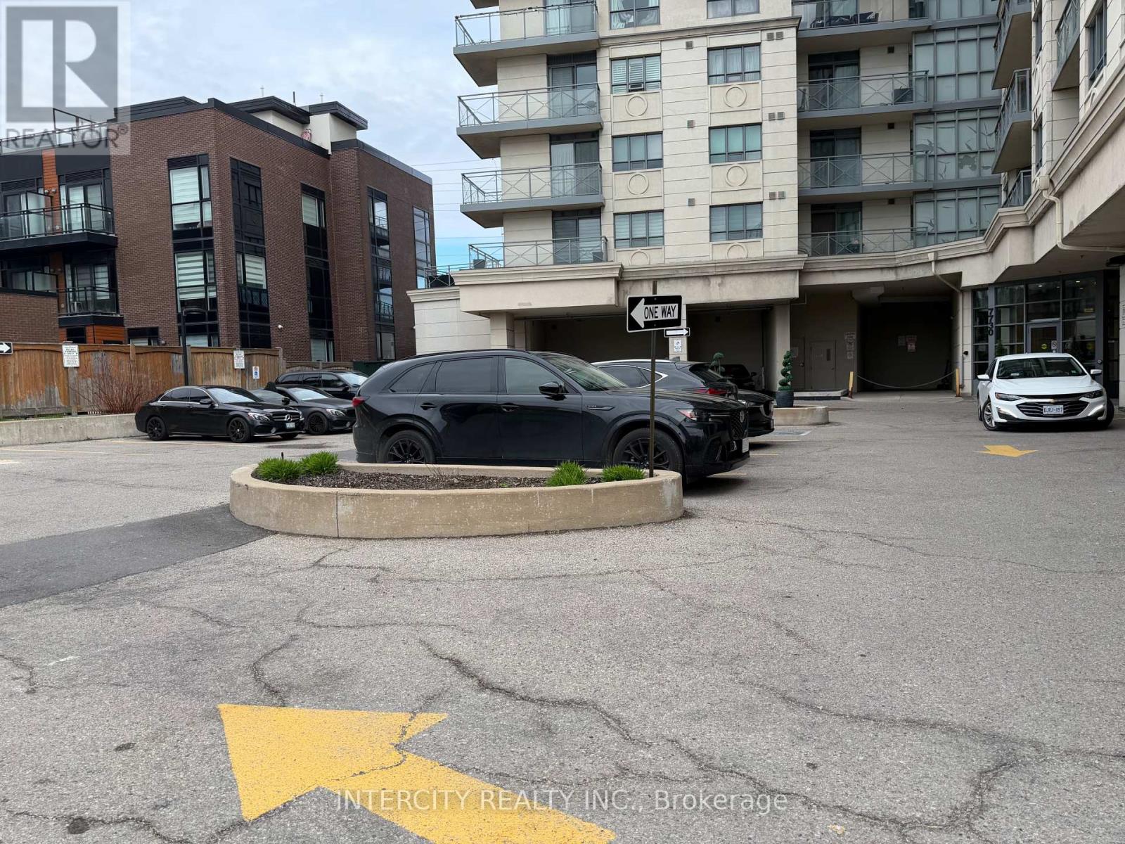 802 - 7730 Kipling Avenue Property Photo 43