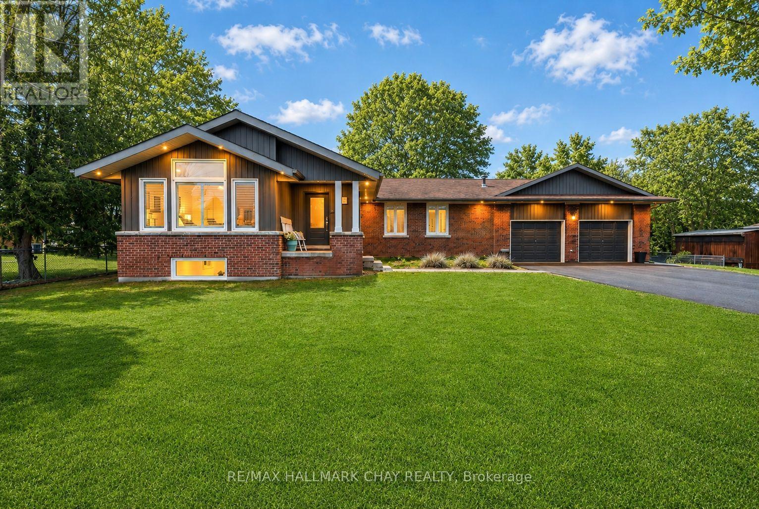 1587 Mount Albert Road Property Photo 1
