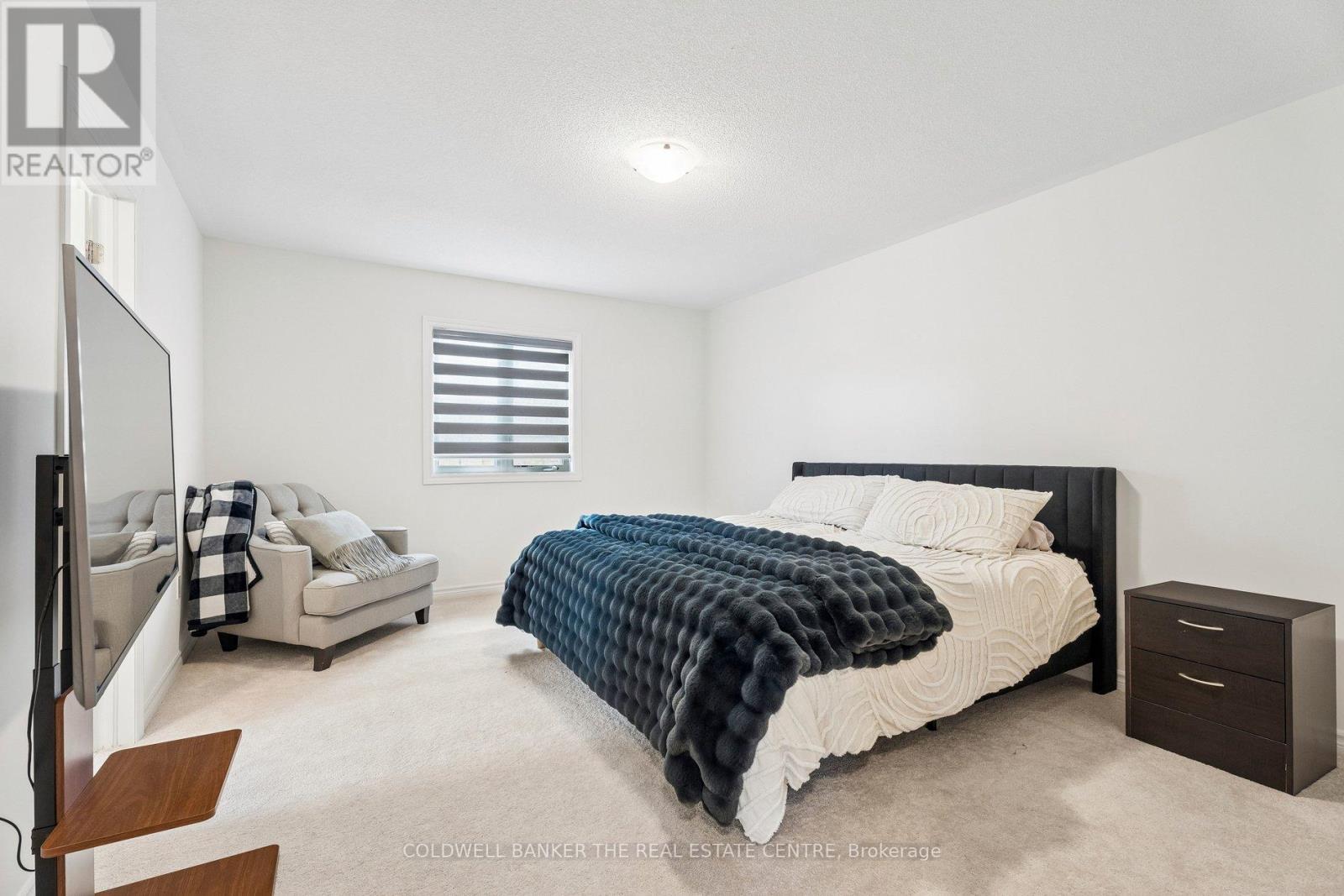 92 Church Street Property Photo 32