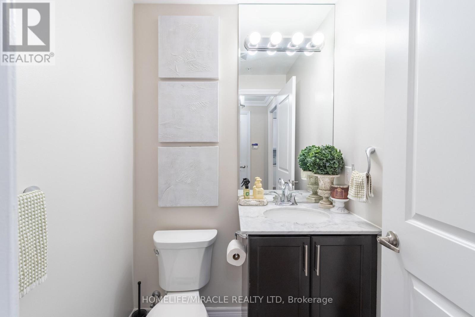 1410 - 9255 Jane Street Property Photo 11