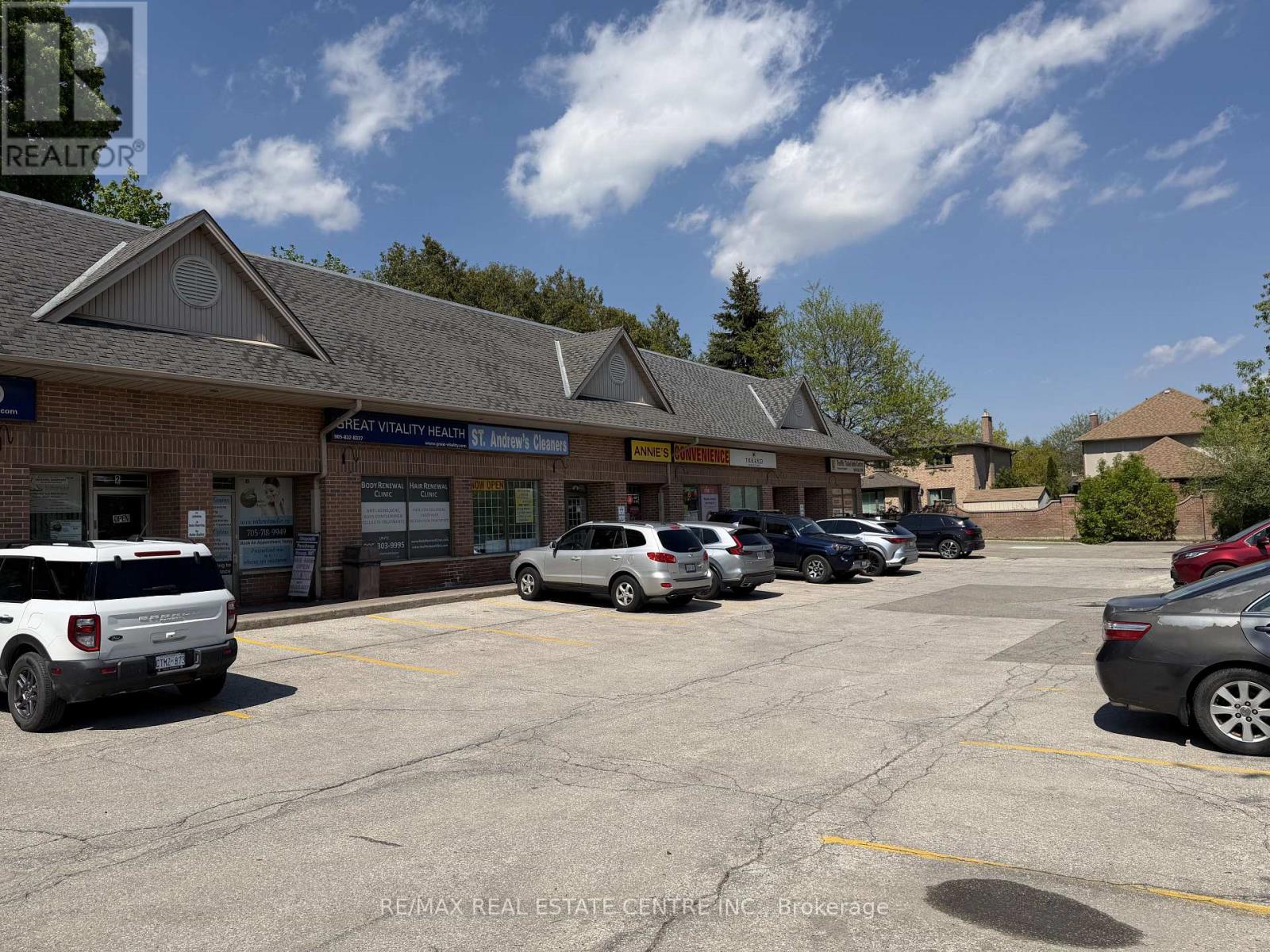 5 - 9833 Keele Street Property Photo 1