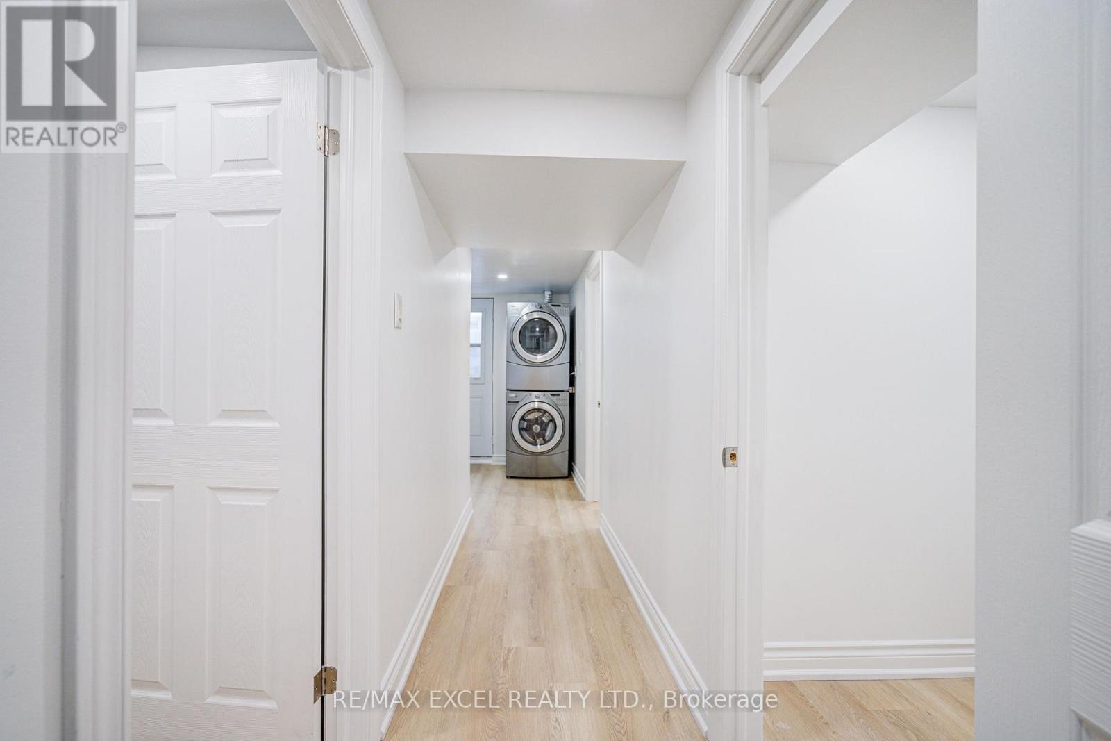 8 Simsbury Court Property Photo 46