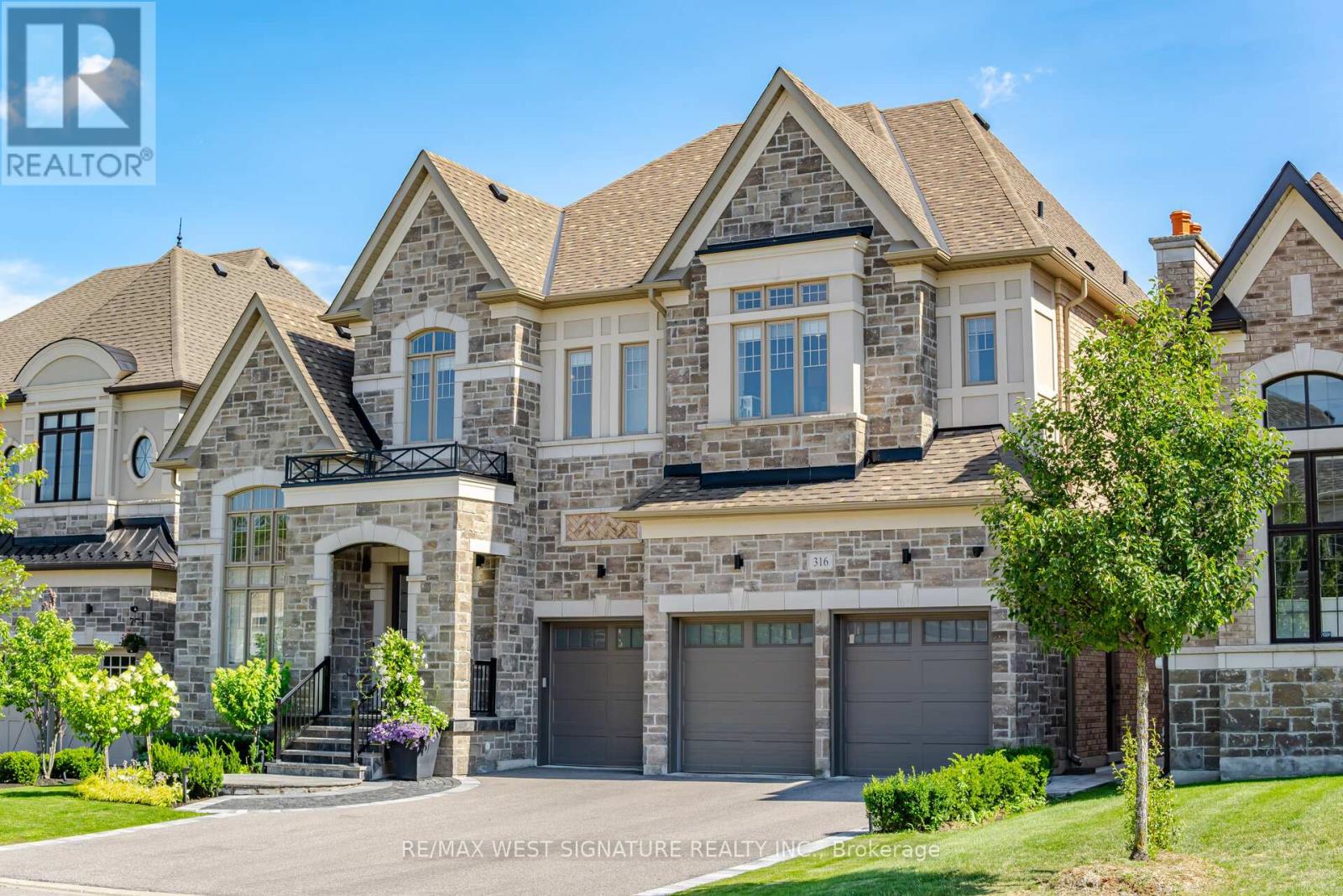 316 Touch Gold Crescent Property Photo 1