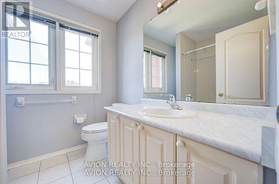 29 Charrington Crescent Property Photo 12
