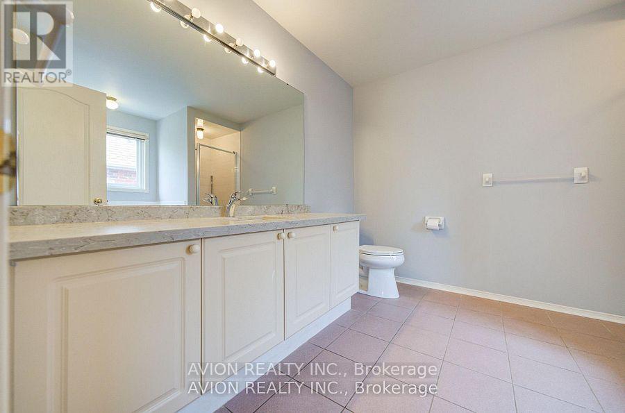 29 Charrington Crescent Property Photo 18