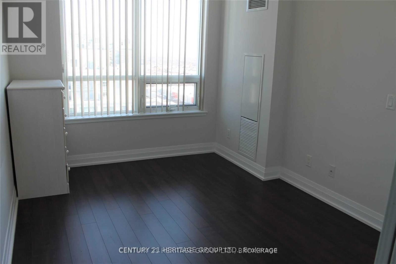 Ph3 - 75 North Park Road E Property Photo 9