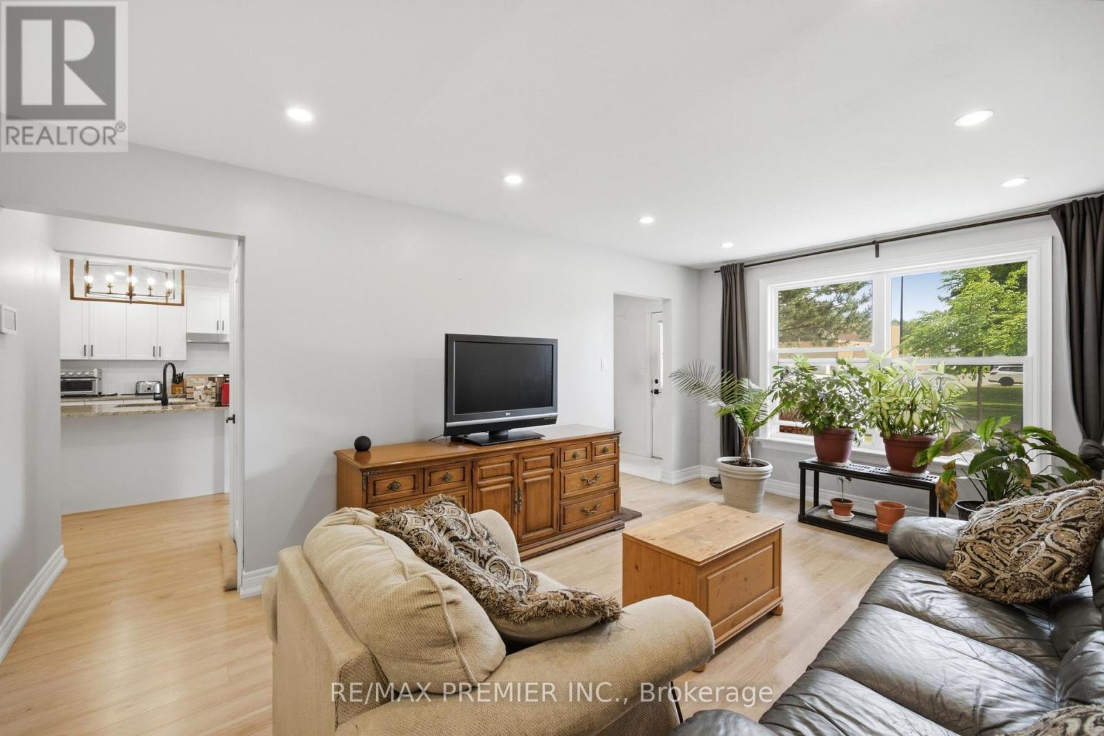 115 William Roe Boulevard Property Photo 6