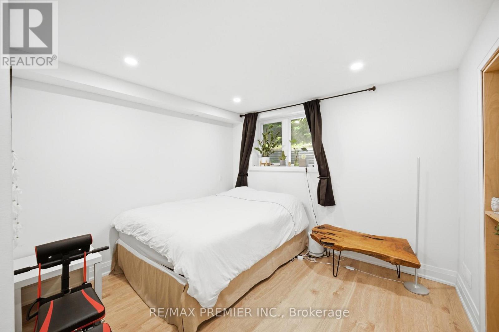 115 William Roe Boulevard Property Photo 19