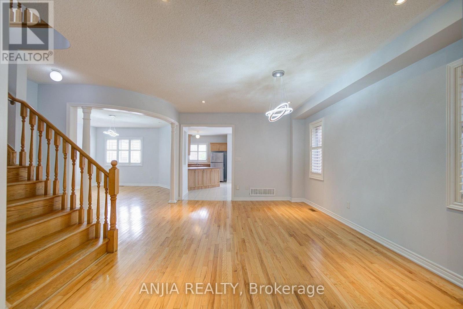 74 Batchford Crescent Property Photo 9