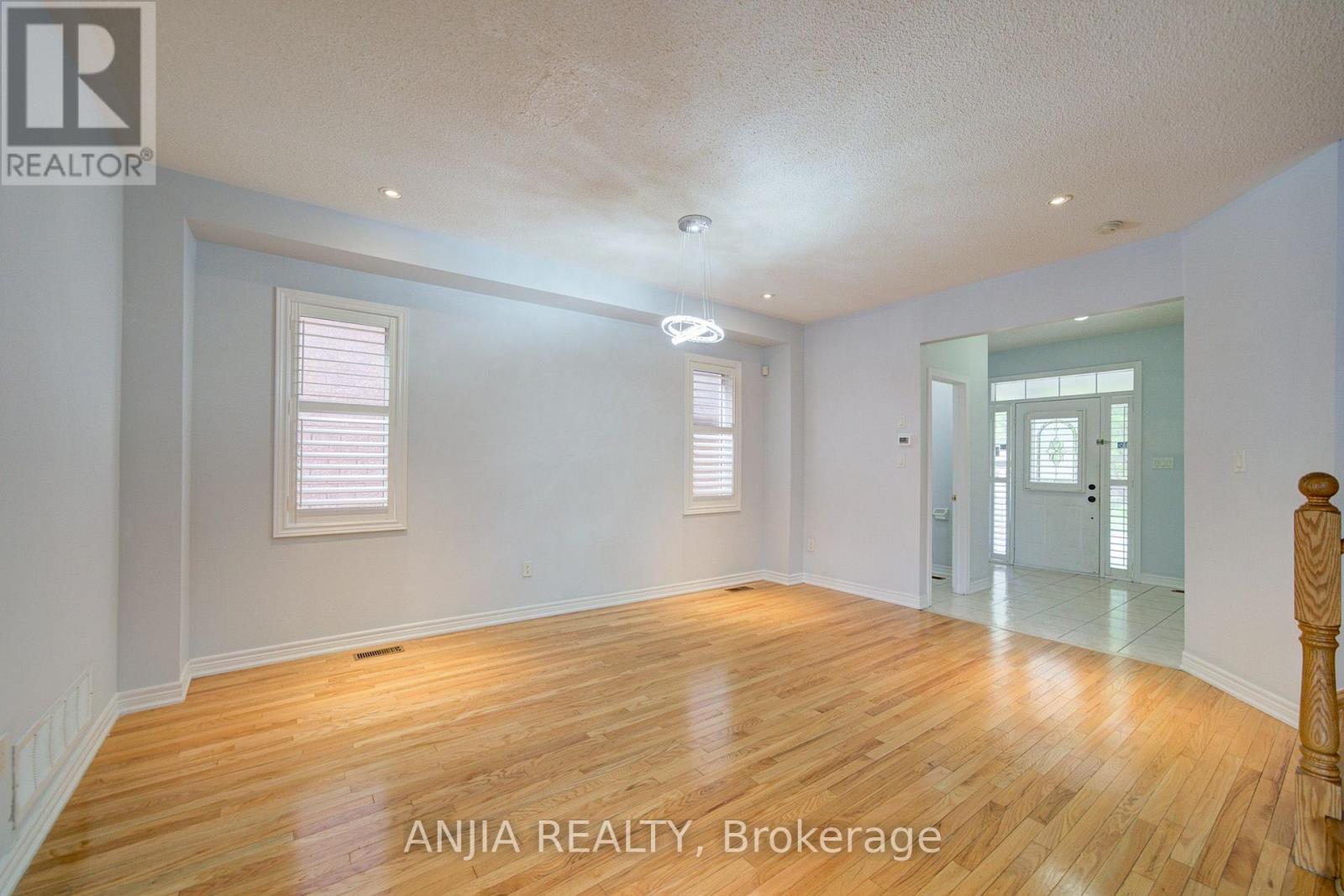 74 Batchford Crescent Property Photo 13