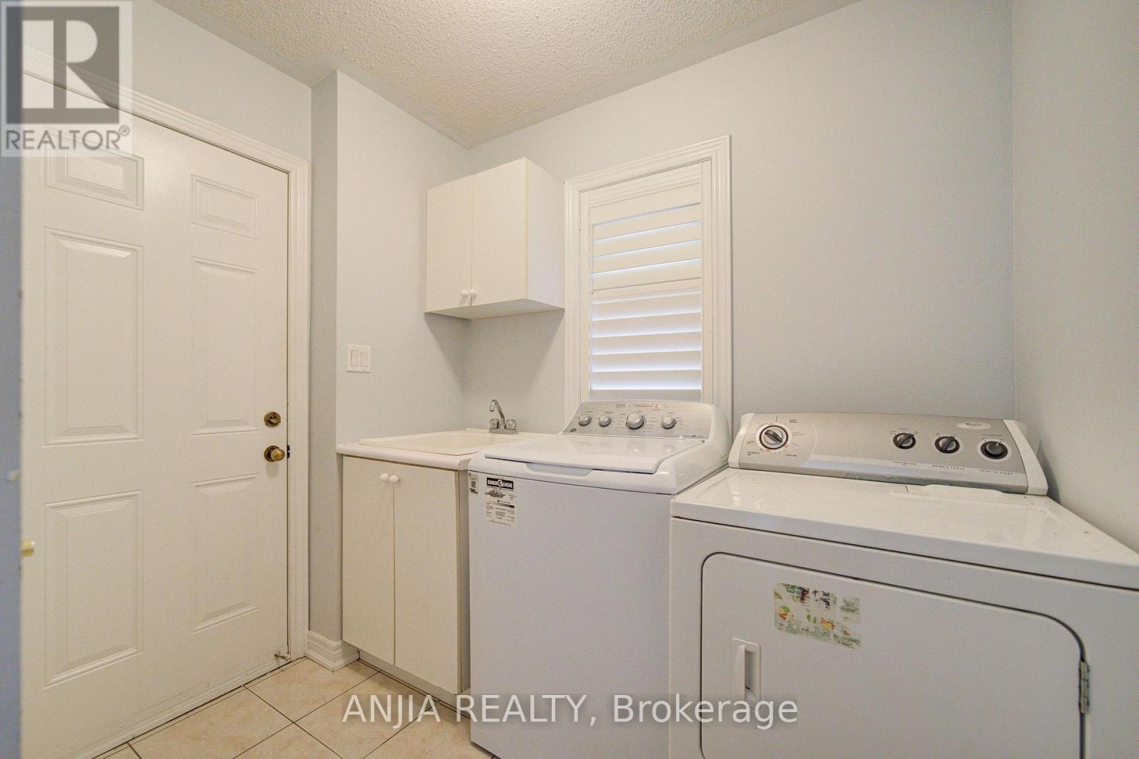 74 Batchford Crescent Property Photo 24