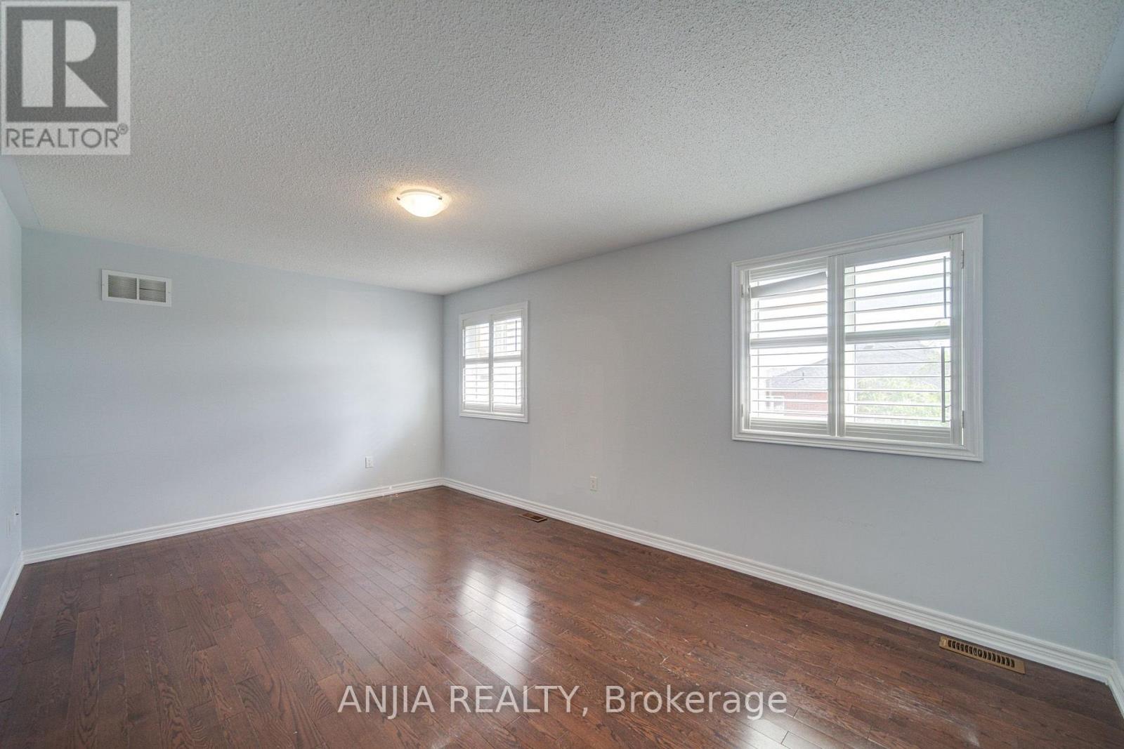 74 Batchford Crescent Property Photo 32