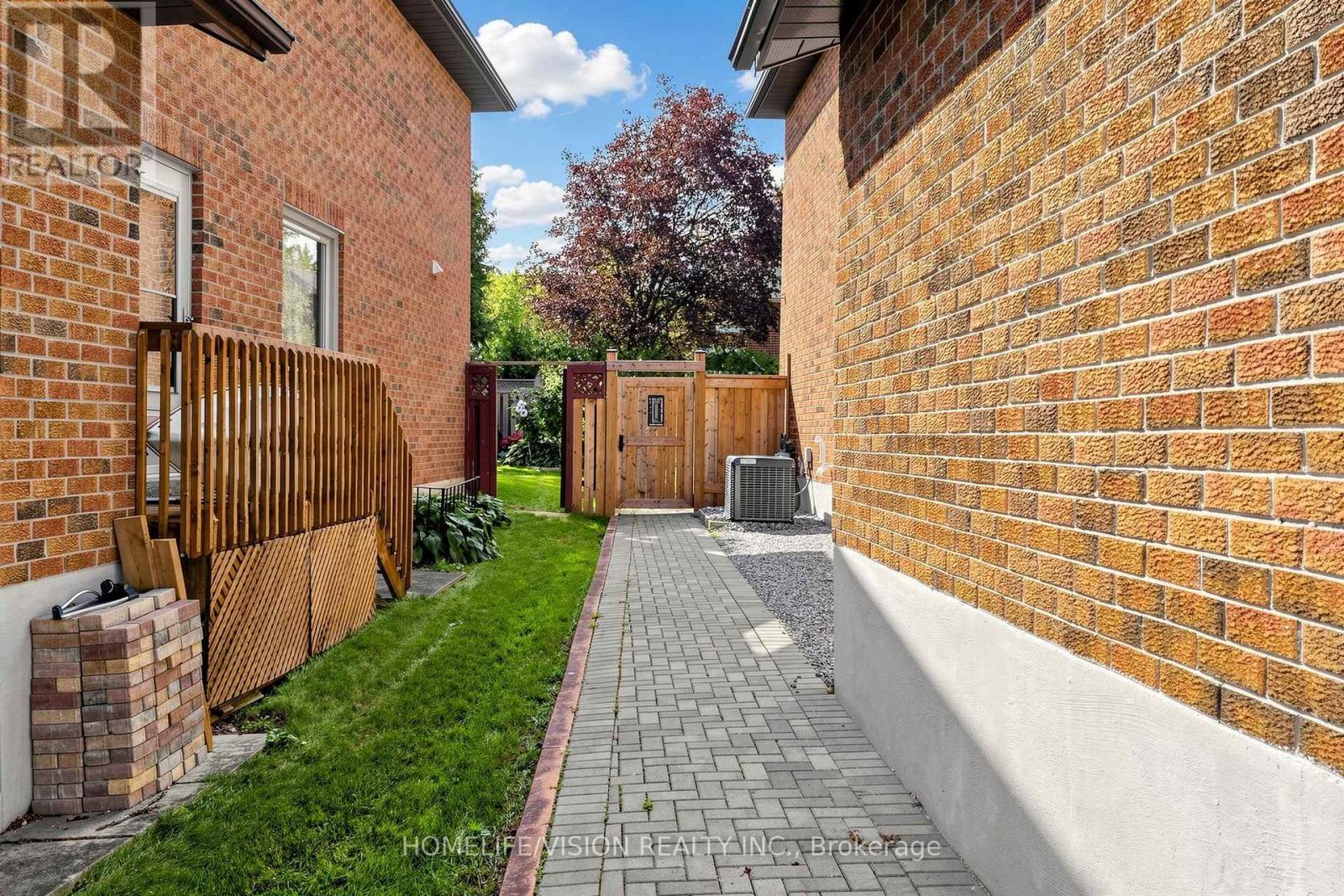 60 Carrington Drive Property Photo 48