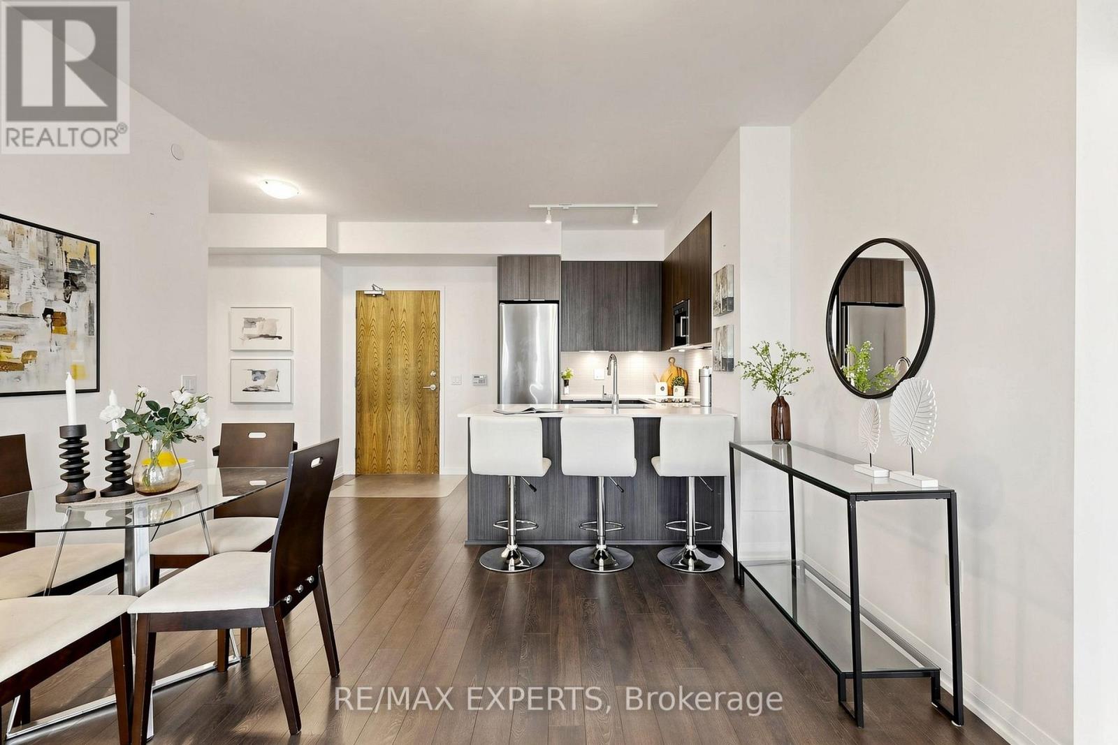302 - 99 Eagle Rock Way Property Photo 9