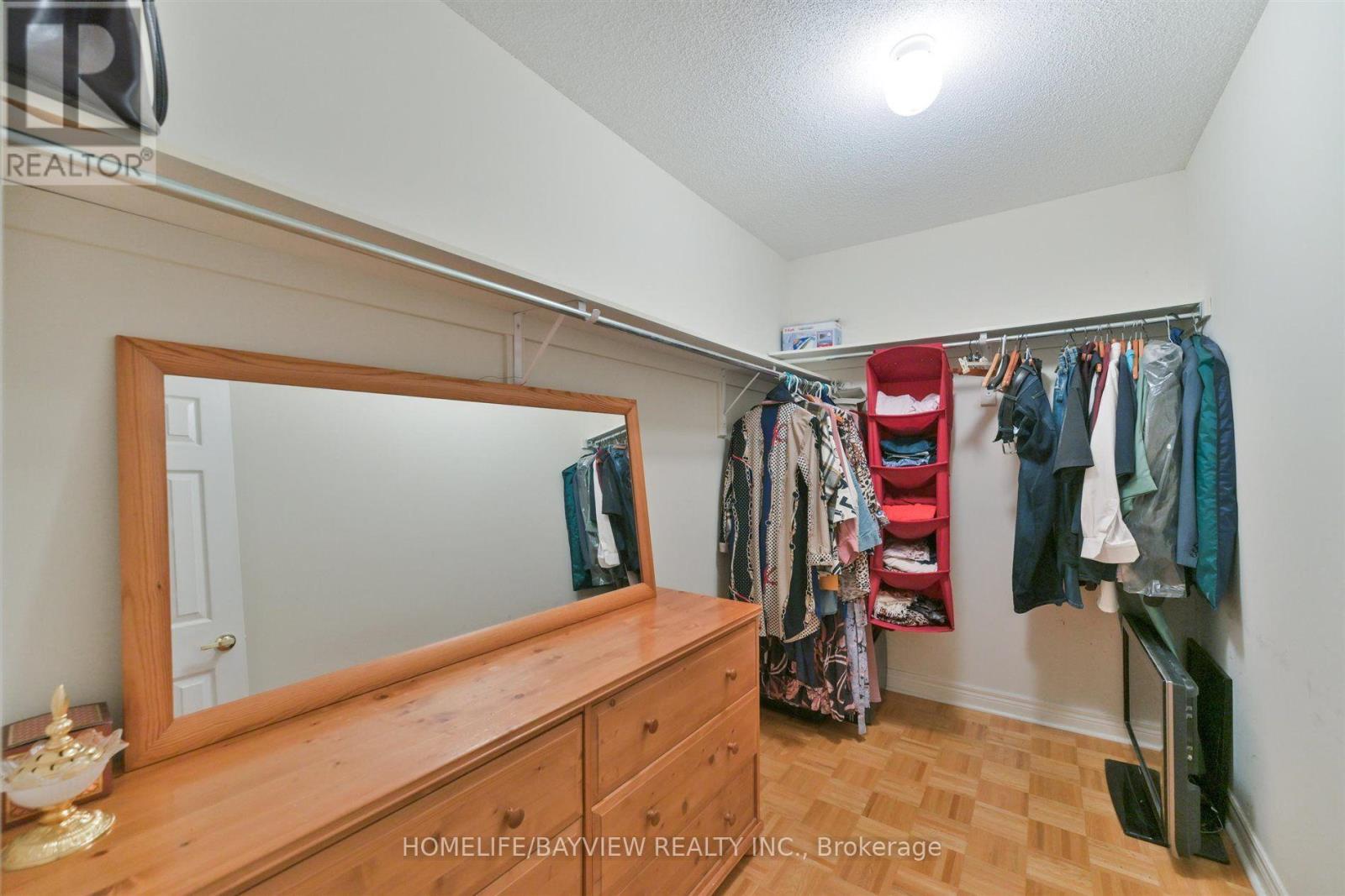26 Honeyview Street Property Photo 19