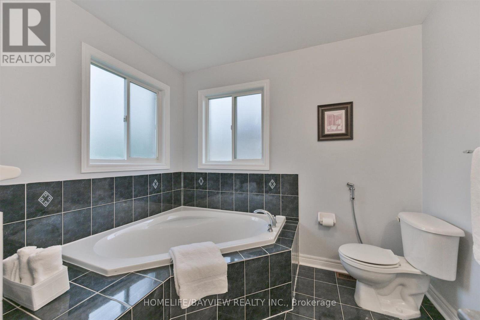 26 Honeyview Street Property Photo 21