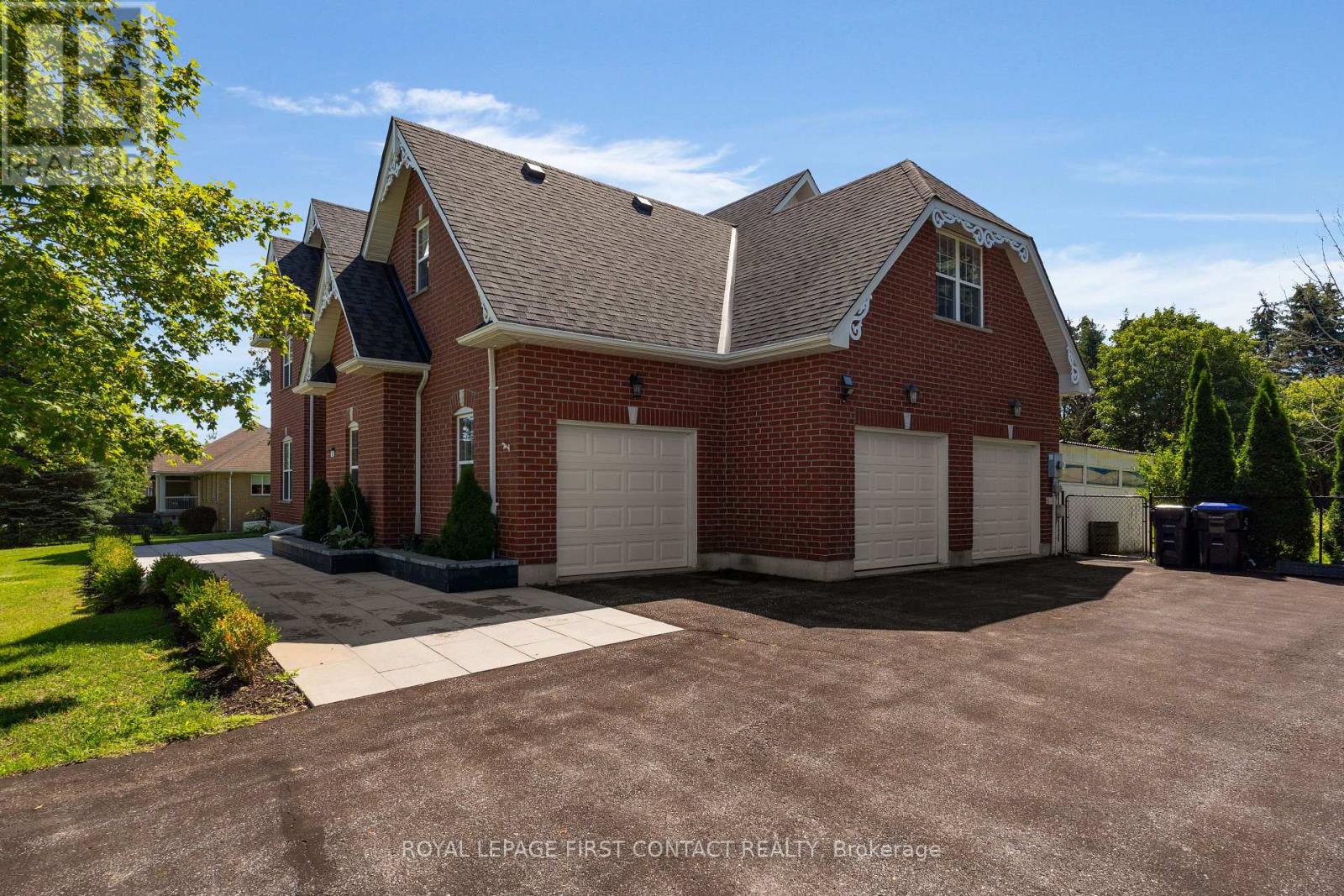 43 Vanderpost Crescent Property Photo 8