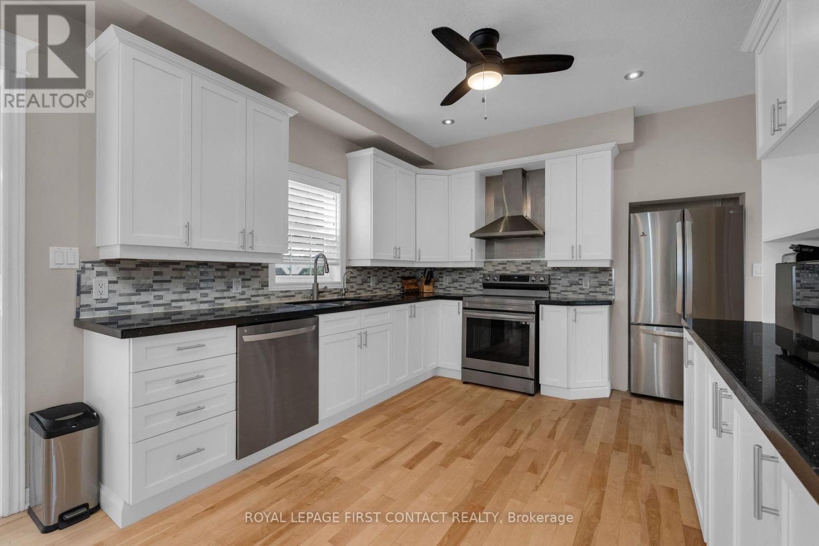 43 Vanderpost Crescent Property Photo 15