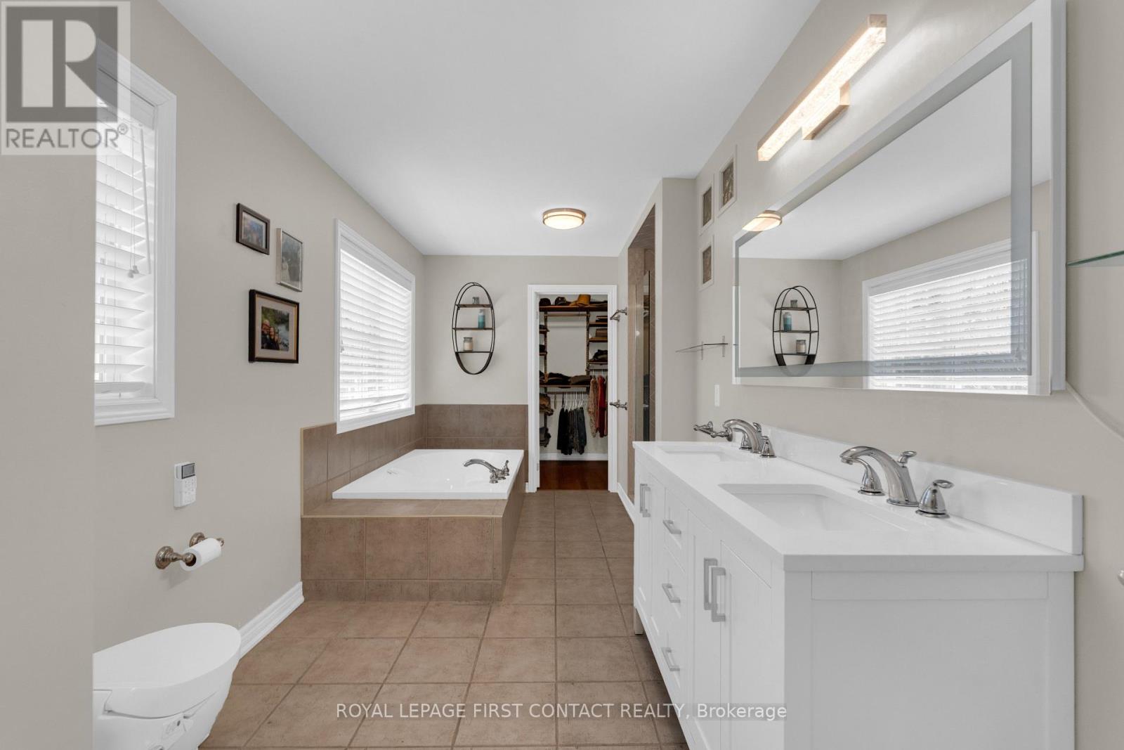 43 Vanderpost Crescent Property Photo 24