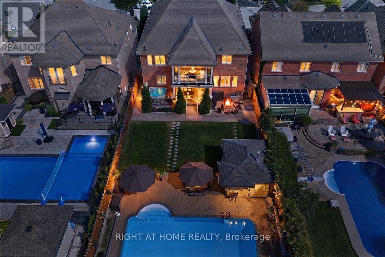 12 Roderick Court Property Photo 1