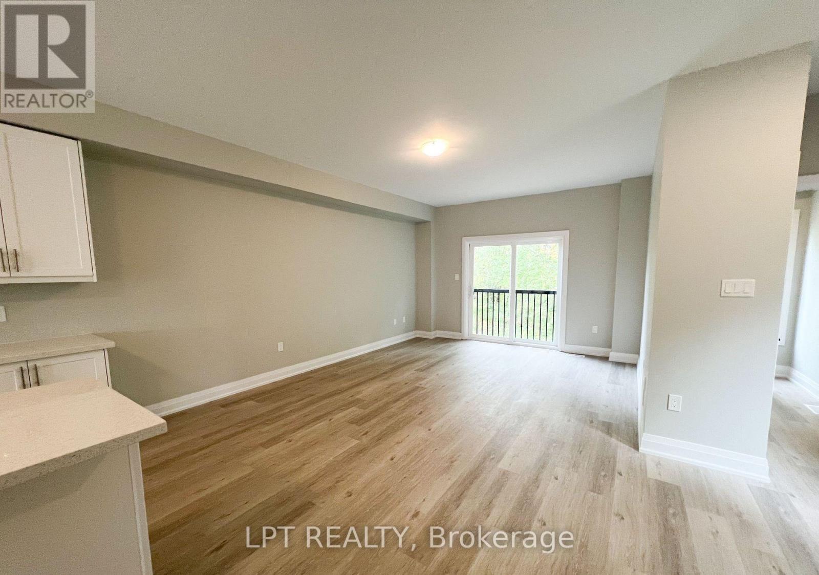 1482 Purchase Pl Place Property Photo 4