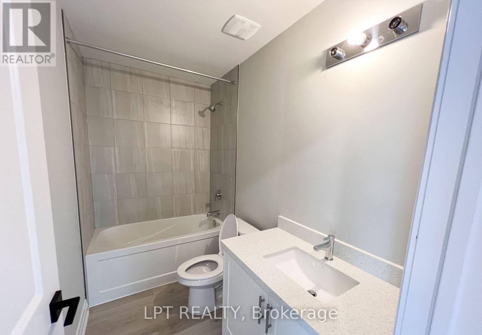 1482 Purchase Pl Place Property Photo 11