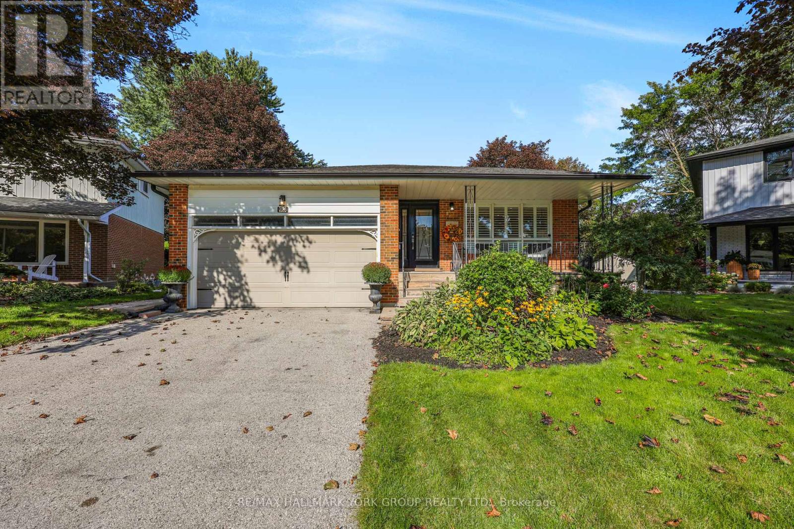 93 Julia Court Property Photo 1