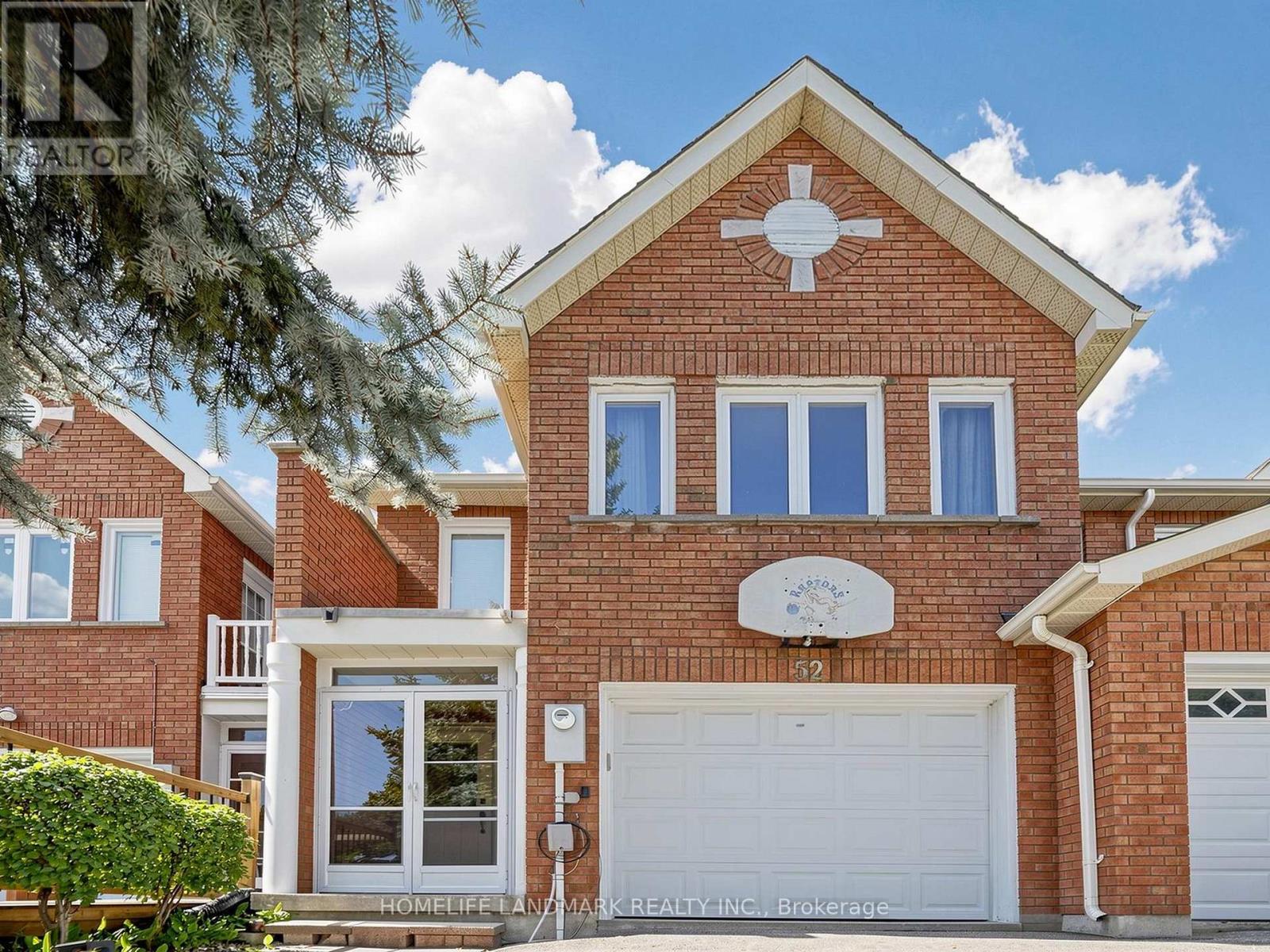 52 QUEENSMILL COURT Property Photo 1