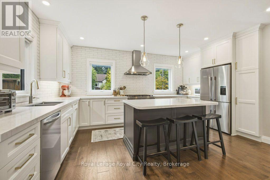 236 Stanley Street Property Photo 7