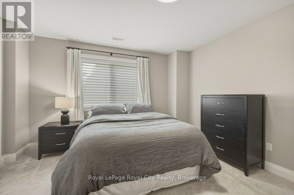 236 Stanley Street Property Photo 18