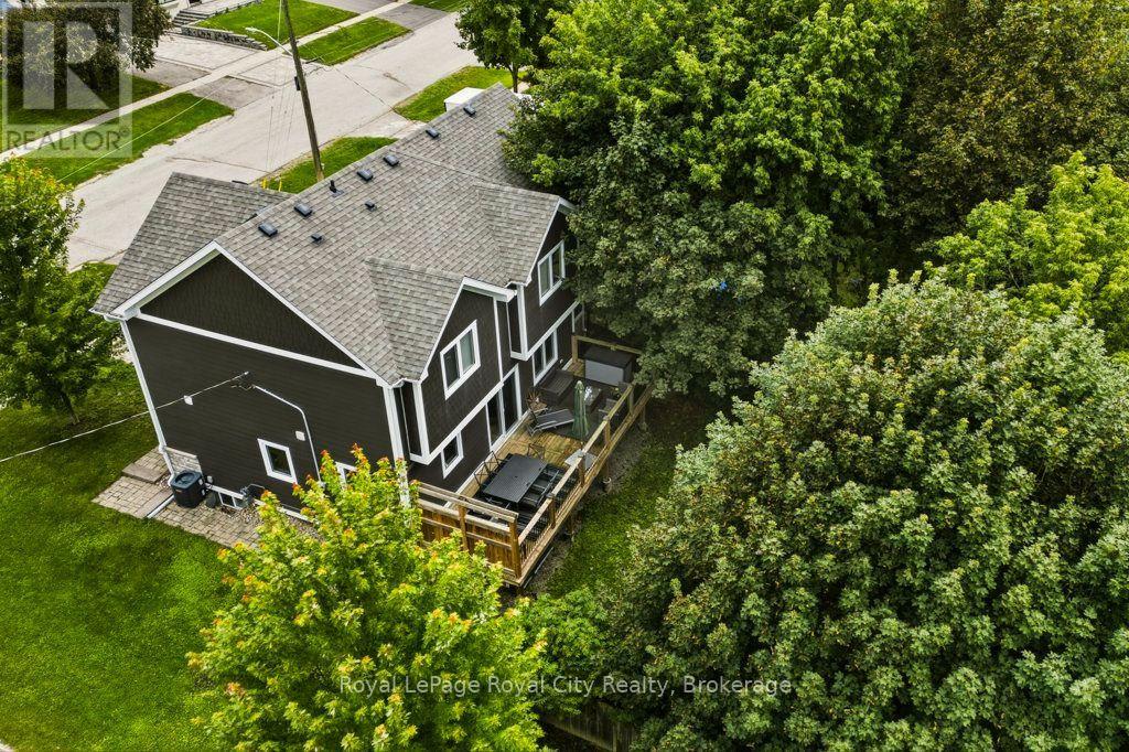 236 Stanley Street Property Photo 28