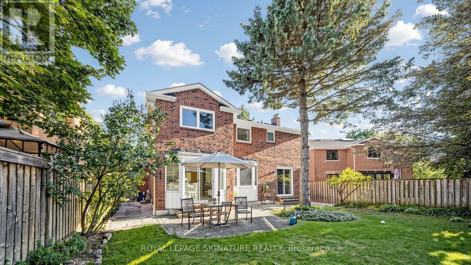 16 Meyer Circle Property Photo 18