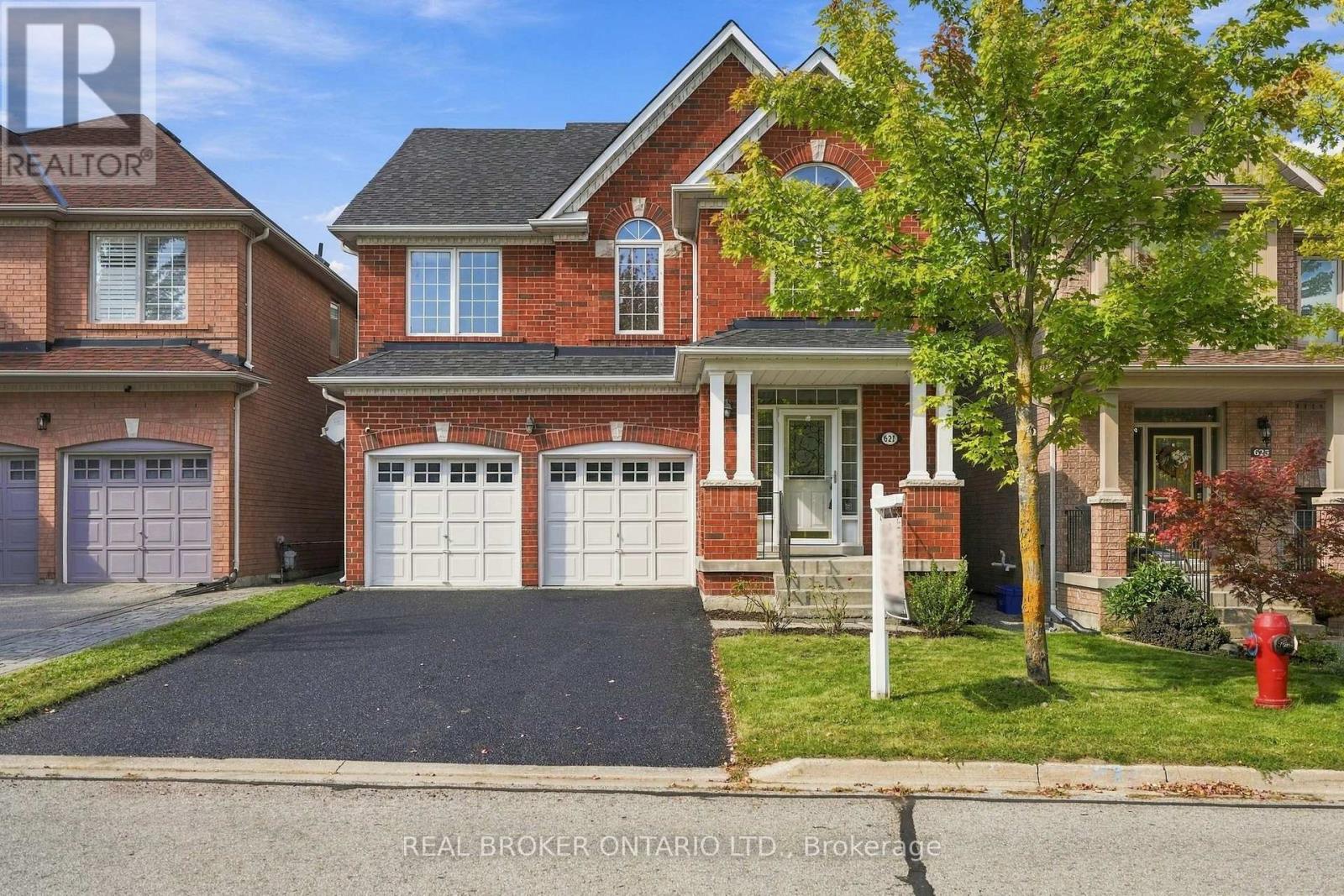 621 Society Crescent Property Photo 1