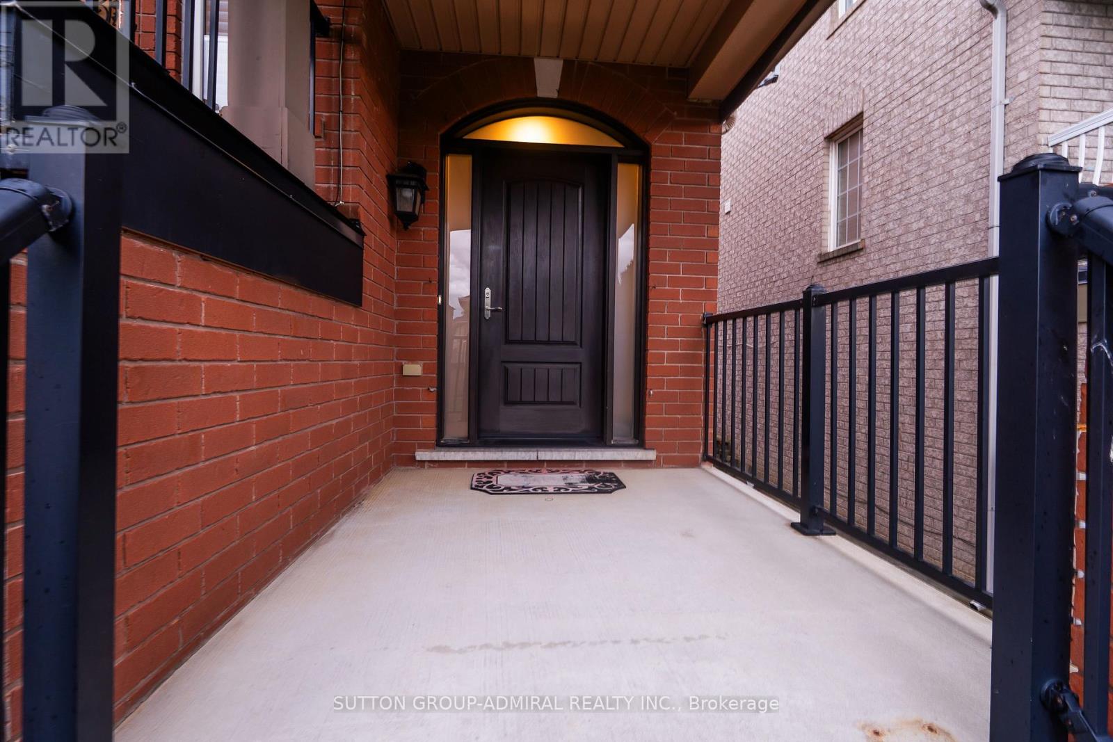 43 Mainland Crescent Property Photo 7