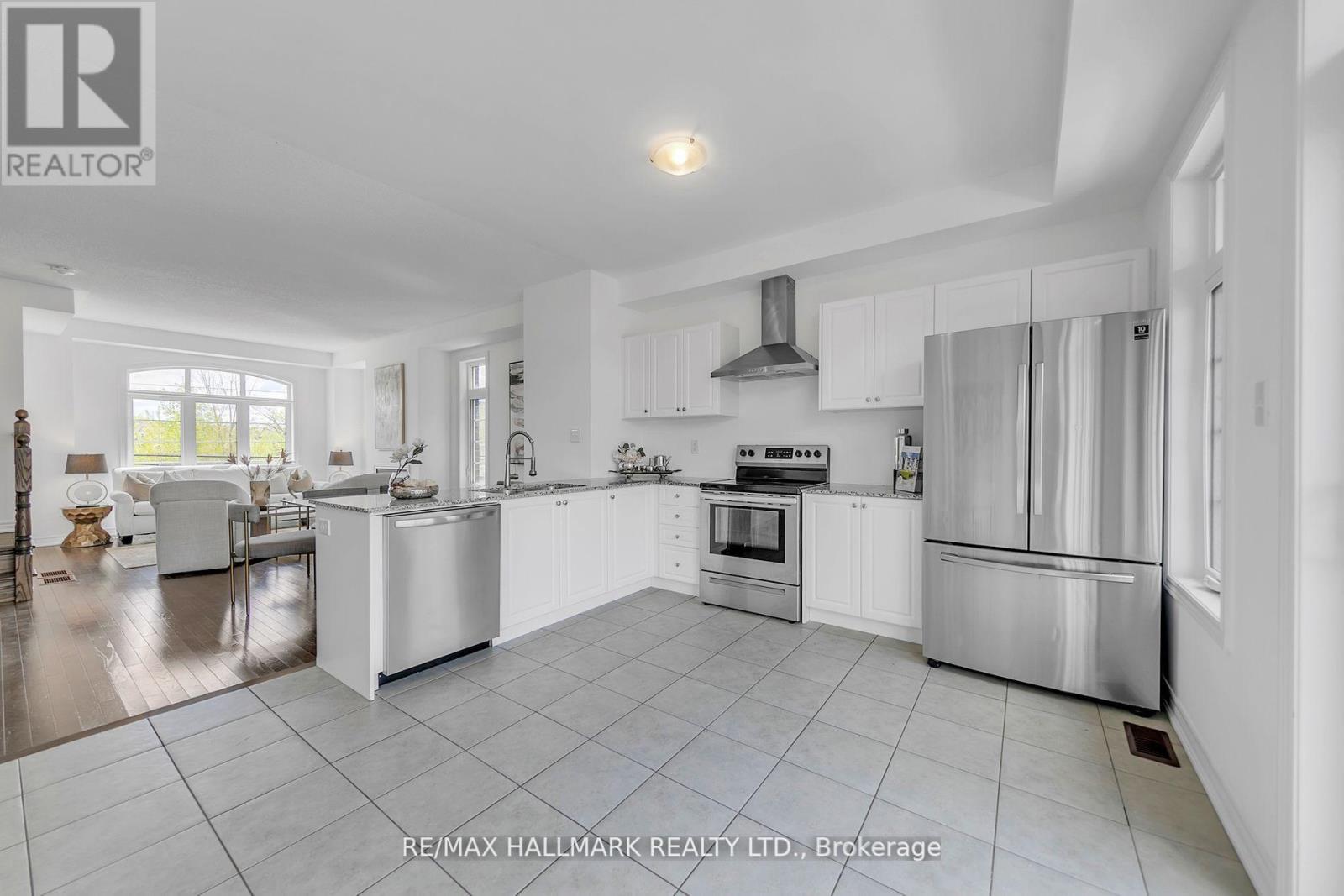 284 King Road Property Photo 10