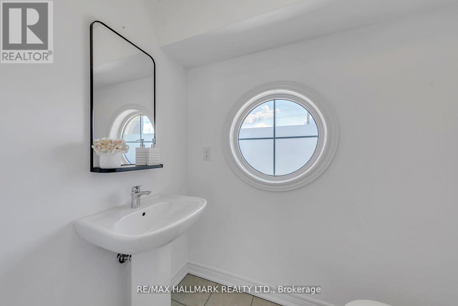284 King Road Property Photo 26